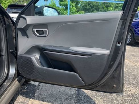 Used 2025 Kia K4 FWD image 18