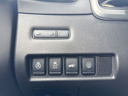 Used 2021 Nissan Murano SV image 28