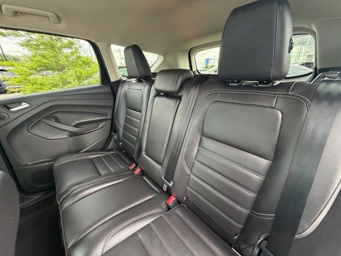 Used 2017 Ford Escape Titanium AWD/4WD image 6