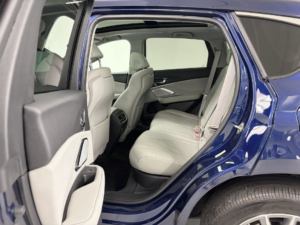 Used 2020 Acura RDX w/ Technology Package AWD/4WD image 16