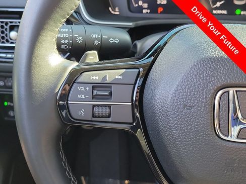 Used 2024 Honda Civic Touring image 5