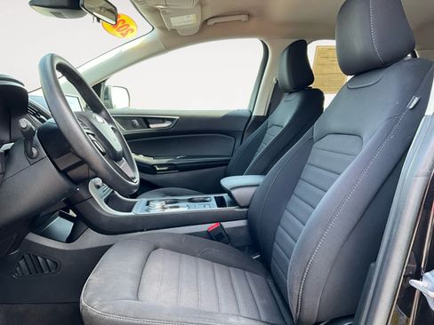 Used 2022 Ford Edge SE w/ Black Appearance Package AWD/4WD image 9
