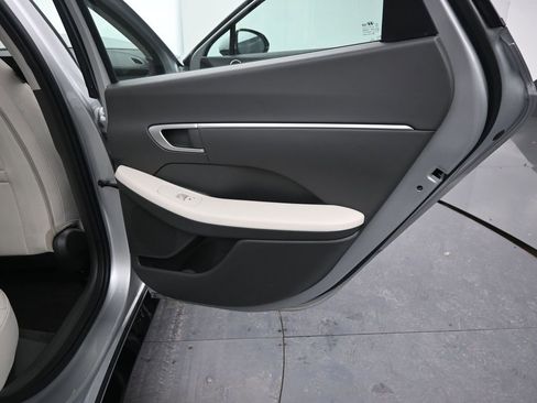 Used 2025 Hyundai Sonata SEL image 18