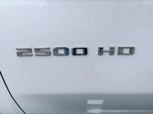 Used 2023 Chevrolet Silverado 2500 LT AWD/4WD image 10