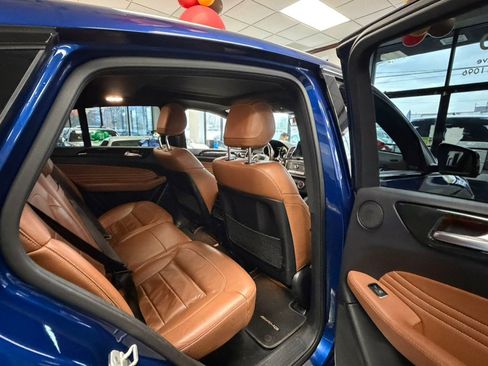 Used 2017 Mercedes-Benz GLE 43 AMG 4MATIC Coupe w/ Parking Assist Package image 39