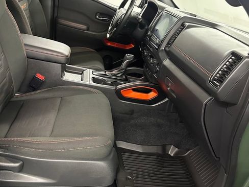 Used 2024 Nissan Frontier PRO-4X w/ Technology Package AWD/4WD image 32