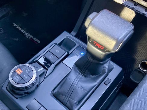 Used 2024 Toyota Tacoma TRD Off-Road image 48