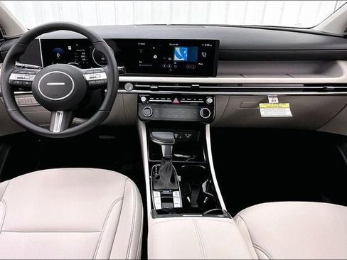 Certified 2025 Hyundai Tucson SEL image 6