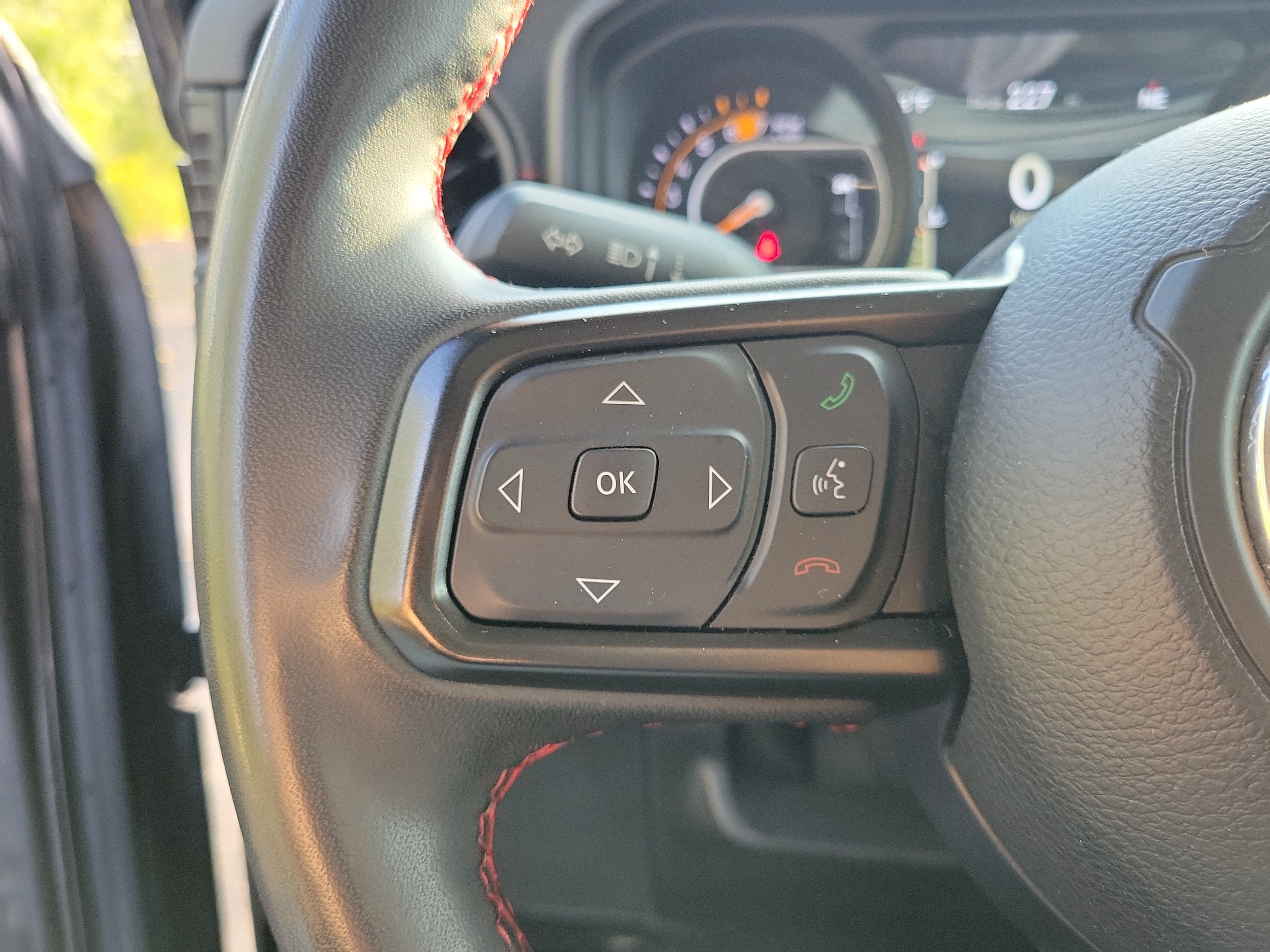 Used 2024 Jeep Wrangler Unlimited Rubicon AWD/4WD image 22