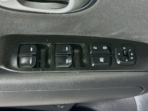 Used 2018 Kia Soul FWD image 22