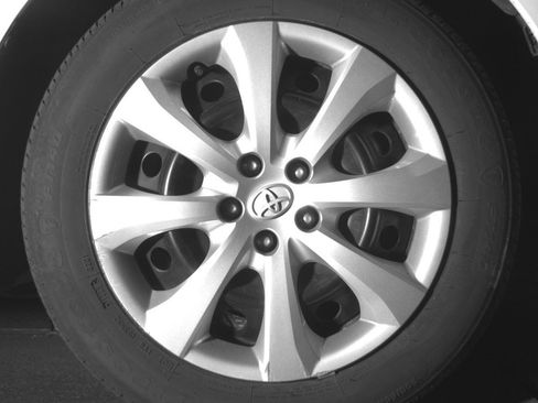 Used 2025 Toyota Corolla LE FWD image 13