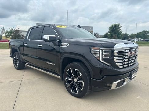 Used 2023 GMC Sierra 1500 Denali w/ Denali Reserve Package AWD/4WD image 42