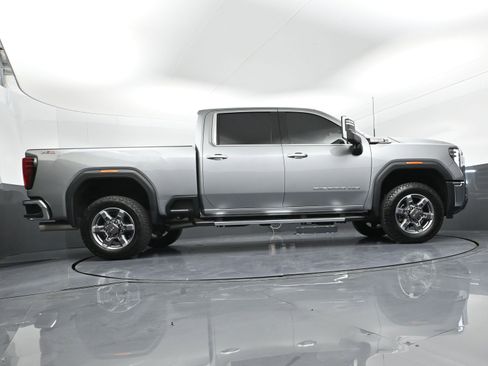 Used 2025 GMC Sierra 2500 SLT w/ SLT Premium Package image 36