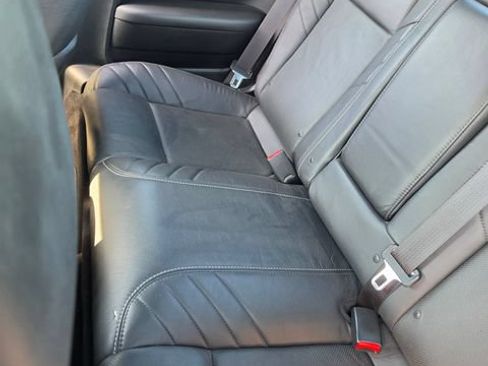 Used 2015 Dodge Challenger SRT Hellcat RWD image 11