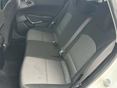 Used 2021 Kia Soul S image 18