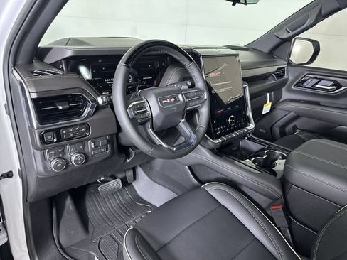 New 2026 GMC Yukon XL Elevation w/ Elevation Premium Package AWD/4WD image 11