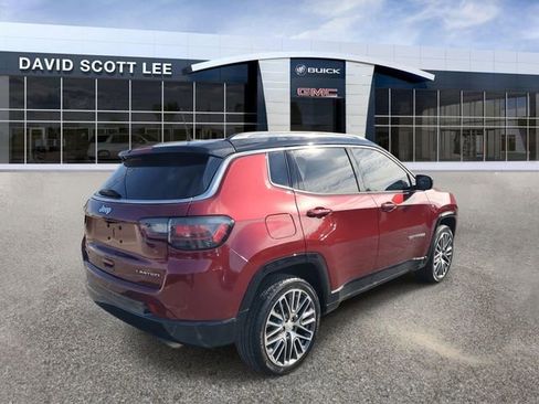 Used 2022 Jeep Compass Limited w/ Elite Group AWD/4WD image 4