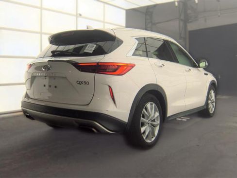 Used 2019 INFINITI QX50 Essential w/ Proactive Package AWD/4WD image 2