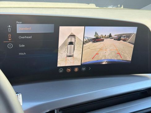 New 2026 Cadillac Vistiq Luxury AWD/4WD image 25