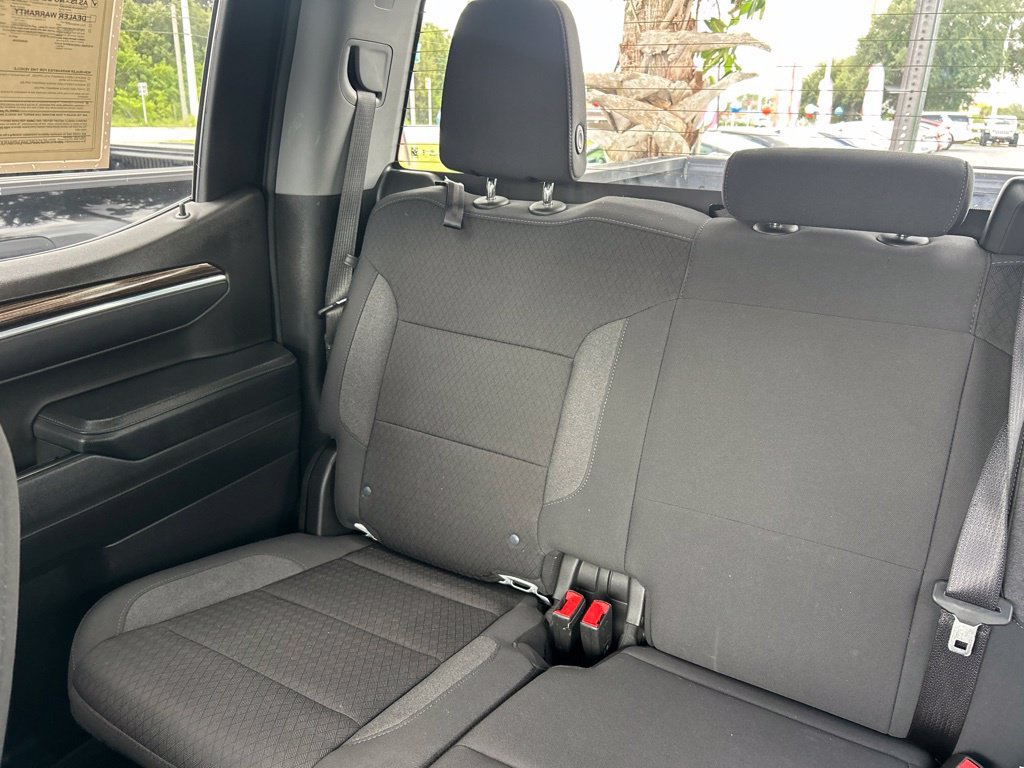 Used 2025 Chevrolet Silverado 1500 LT RWD image 13