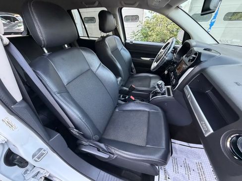 Used 2016 Jeep Compass Latitude AWD/4WD image 34
