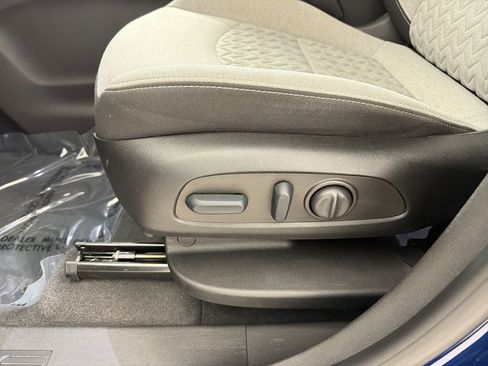 Used 2022 Chevrolet Equinox LT FWD image 13