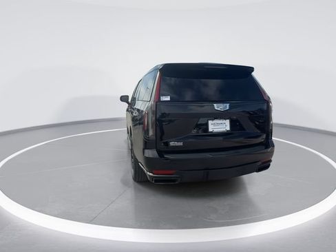 Used 2023 Cadillac Escalade Sport Platinum w/ LPO, ONYX Package AWD/4WD image 7