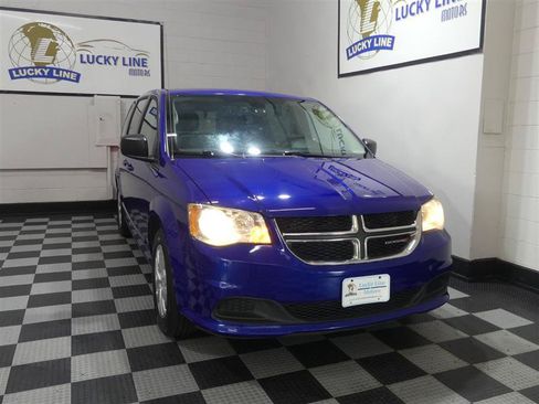 Used 2019 Dodge Grand Caravan SE w/ UConnect Hands-Free Group FWD image 5