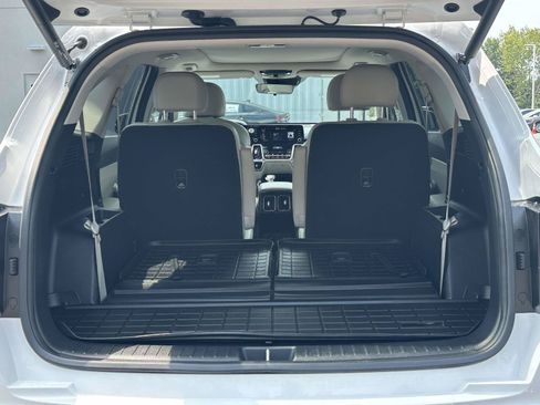 Used 2022 Kia Sorento EX w/ Panoramic Sunroof Package FWD image 8