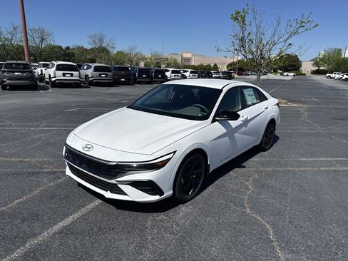New 2026 Hyundai Elantra Sport FWD image 3