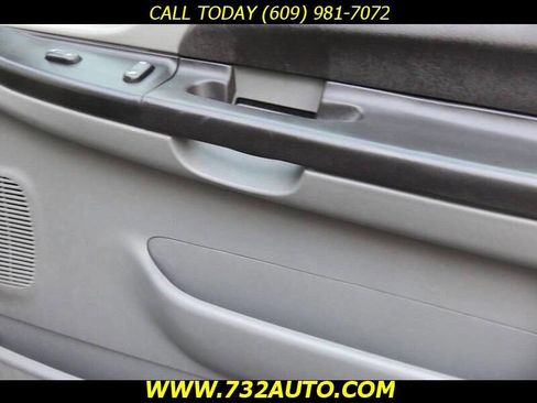 Used 2005 Ford F250 XLT image 21