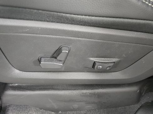 New 2026 RAM 2500 Laramie AWD/4WD image 23