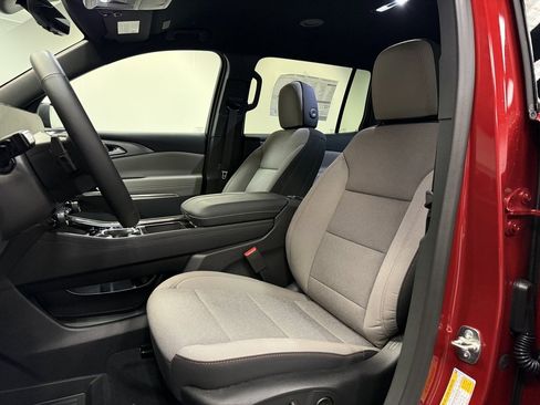 New 2026 Chevrolet Traverse LT w/ Midnight/Sport Edition image 24