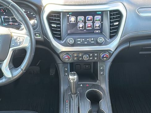 Used 2019 GMC Acadia SLT w/ LPO, Floor Liner Package image 11