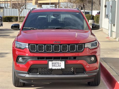 New 2026 Jeep Compass Latitude image 7