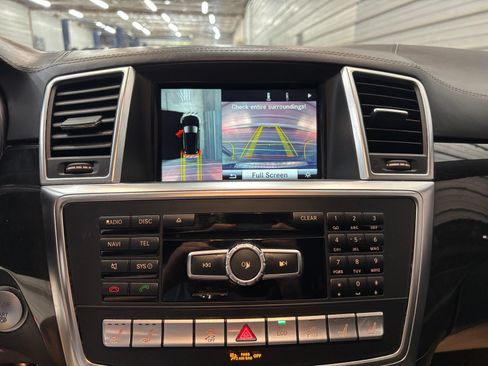 Used 2015 Mercedes-Benz ML 63 AMG 4MATIC image 19