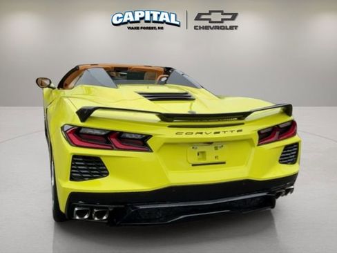 Used 2023 Chevrolet Corvette Stingray Premium Conv w/ Z51 Performance Package image 4