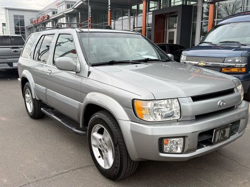 Used 2001 INFINITI QX4 4WD w/ (S02) Sport Pkg image 5
