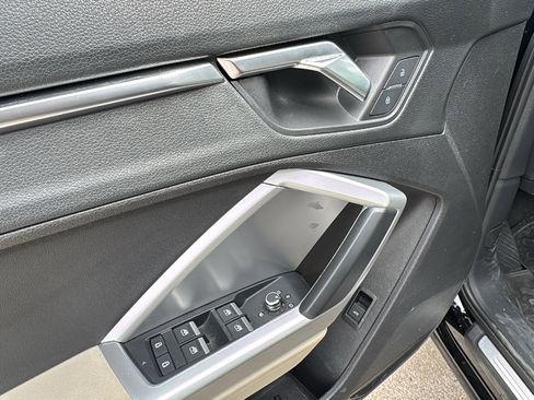 Used 2019 Audi Q3 2.0T Premium Plus image 13