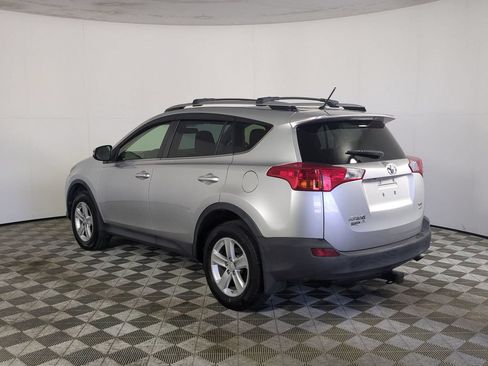 Used 2013 Toyota RAV4 XLE AWD/4WD image 7
