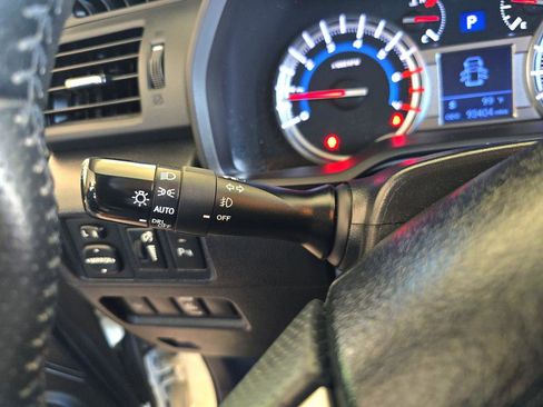 Used 2016 Toyota 4Runner Limited image 20