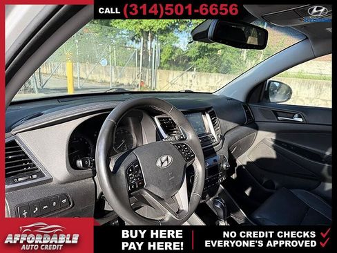Used 2016 Hyundai Tucson Limited w/ Option Group 03 AWD/4WD image 9