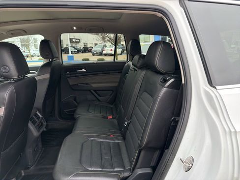 Used 2023 Volkswagen Atlas SEL Premium AWD/4WD image 17
