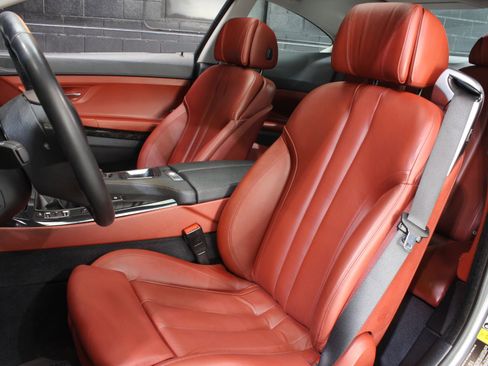 Used 2012 BMW 650i Coupe image 30