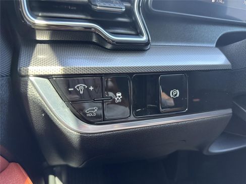 Used 2023 Kia Sportage SX image 20