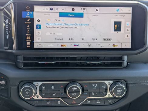 New 2026 Jeep Gladiator Mojave image 15