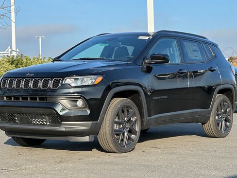 New 2026 Jeep Compass Latitude w/ Sun and Sound Group image 8