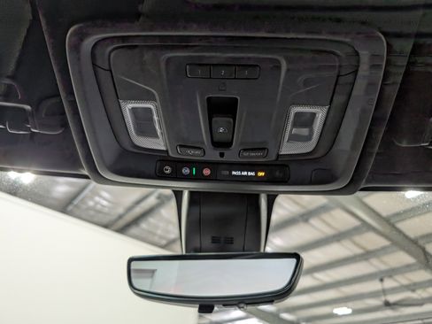 Used 2020 GMC Sierra 2500 AT4 w/ AT4 Premium Package AWD/4WD image 29