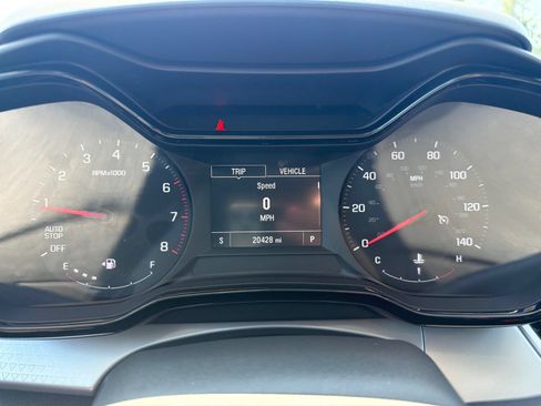 Used 2024 Chevrolet Trax LS w/ LS Convenience Package FWD image 12