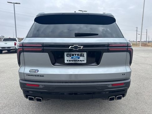 Used 2024 Chevrolet Traverse LT w/ Midnight/Sport Edition image 5